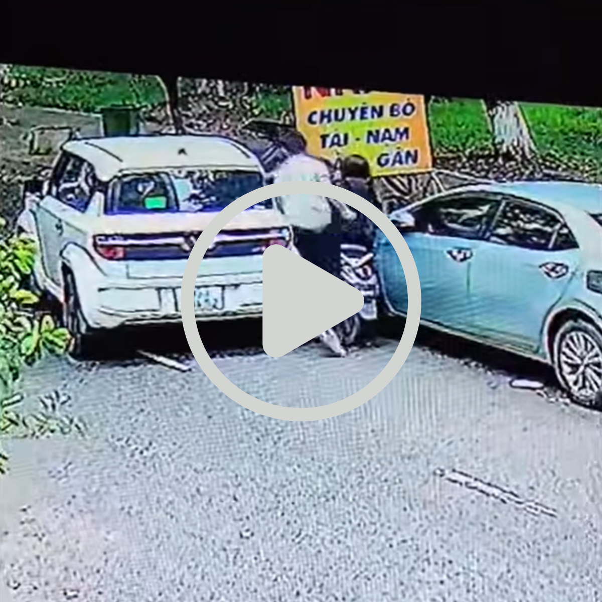 [VIDEO] Nữ sinh bị “tương tác” giữa đường ở Kinh Bắc, Bắc Ninh